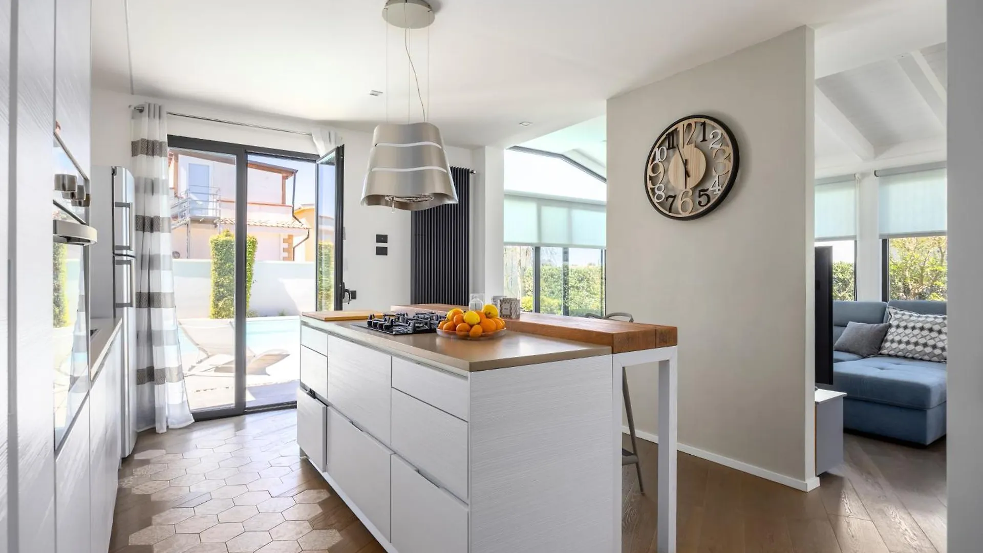 Luxury Villa Taravilla With Pool Altavilla Milicia Italy